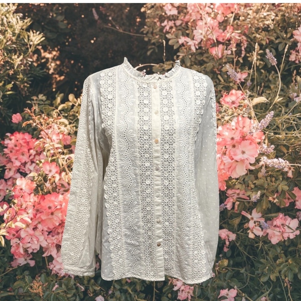Sundance Eyelet Lace Blouse Medium White Swiss Dot Mock Neck EUC - Picture 1 of 9